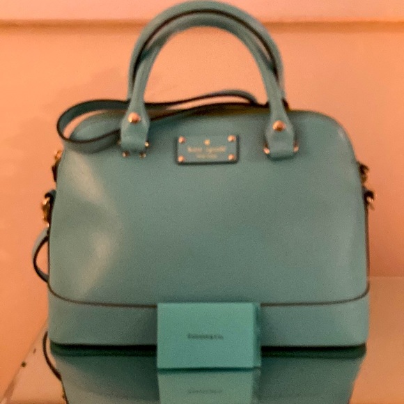 Meet your Posher, Jacquieline - Picture 2 of 2